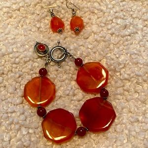 Bracelet and earrings carnelian stone